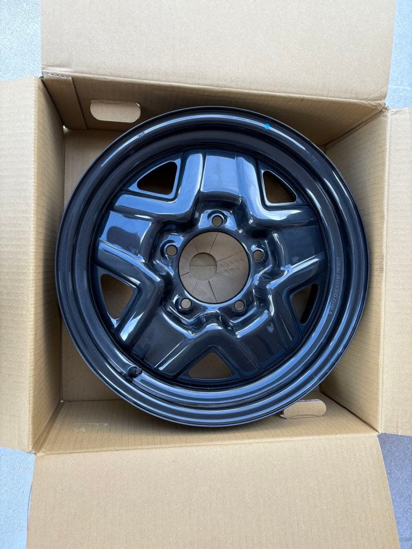 極低走行ジムニー JB64 純正鉄ホイール 4本セット スタッドレスタイヤ用に