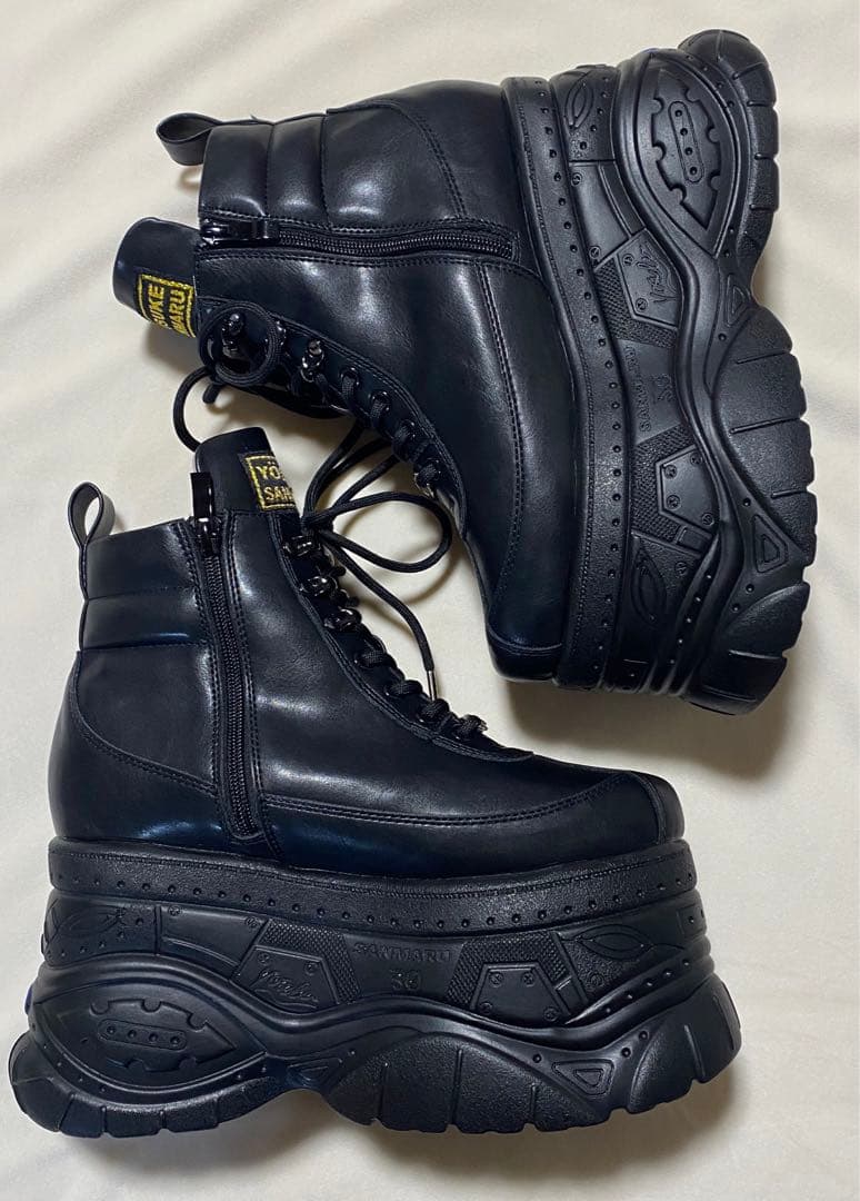 ヨースケ　YOSUKE ミドルハイカットスニーカー