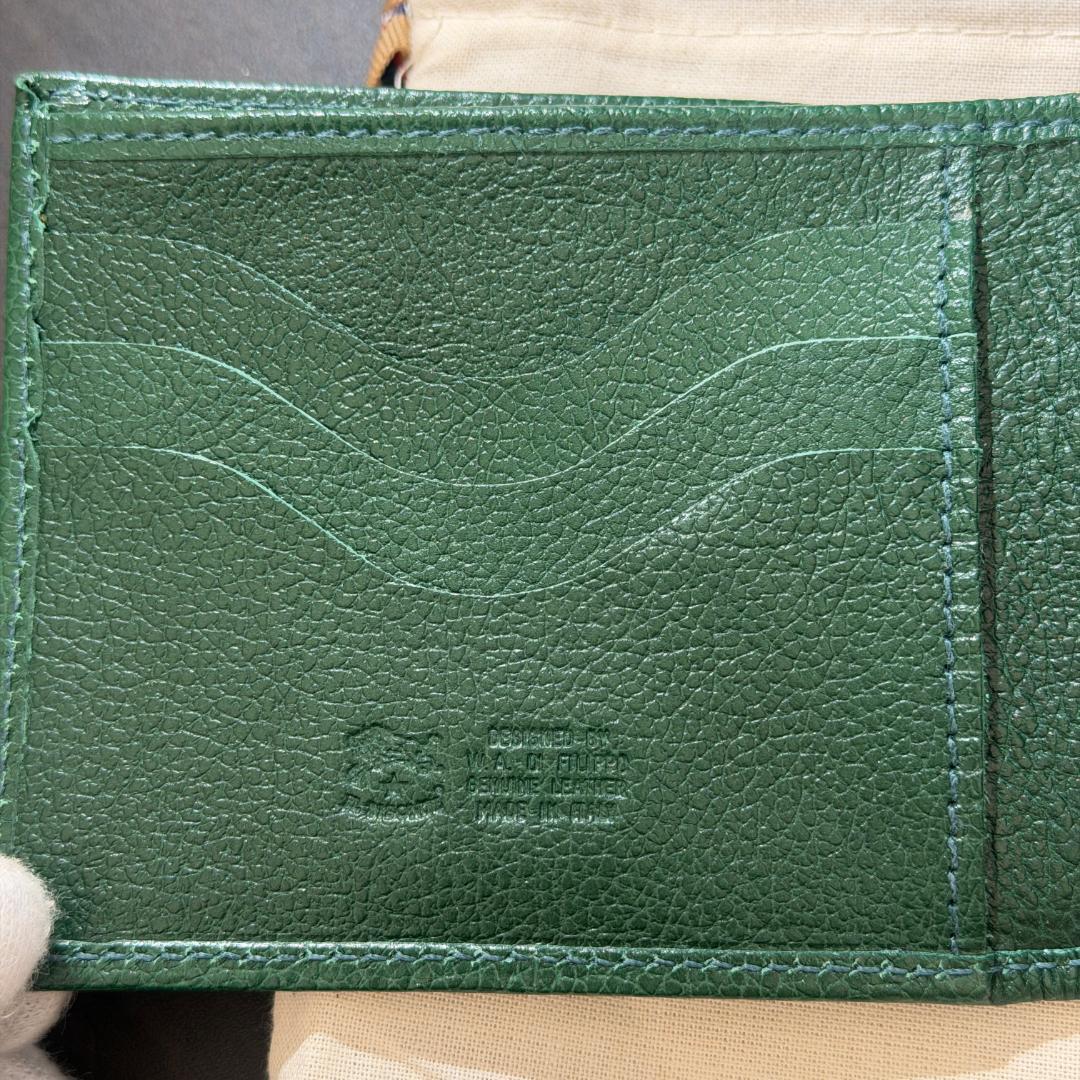 【新品未使用】イルビゾンテ 二つ折り 財布 グリーン