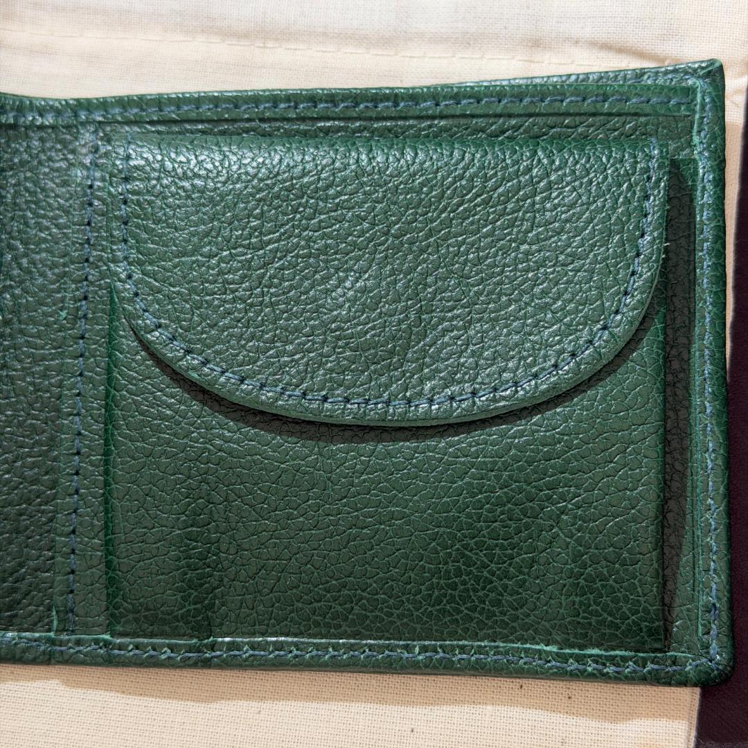 【新品未使用】イルビゾンテ 二つ折り 財布 グリーン
