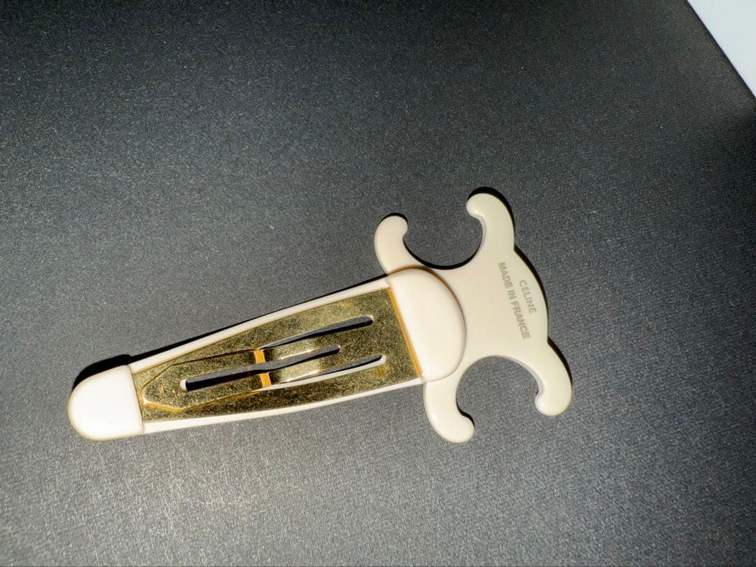 CELINE ラージ スナップ ヘアクリップ セリーヌ　ヘアピン アイボリー