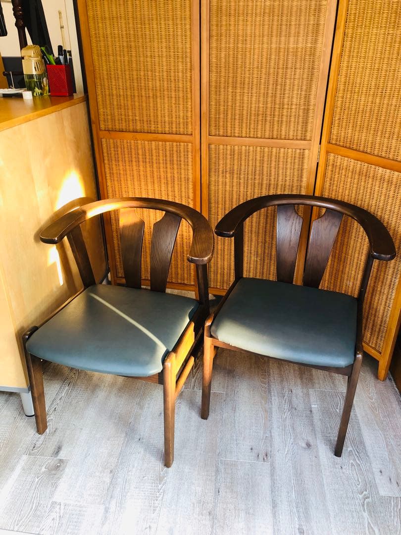 Fujimoku家具ダークブラウン 木製アームチェア 2脚セット ①