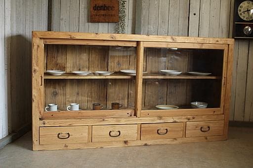 味のある大きな木枠のガラス戸棚　引き出し4杯