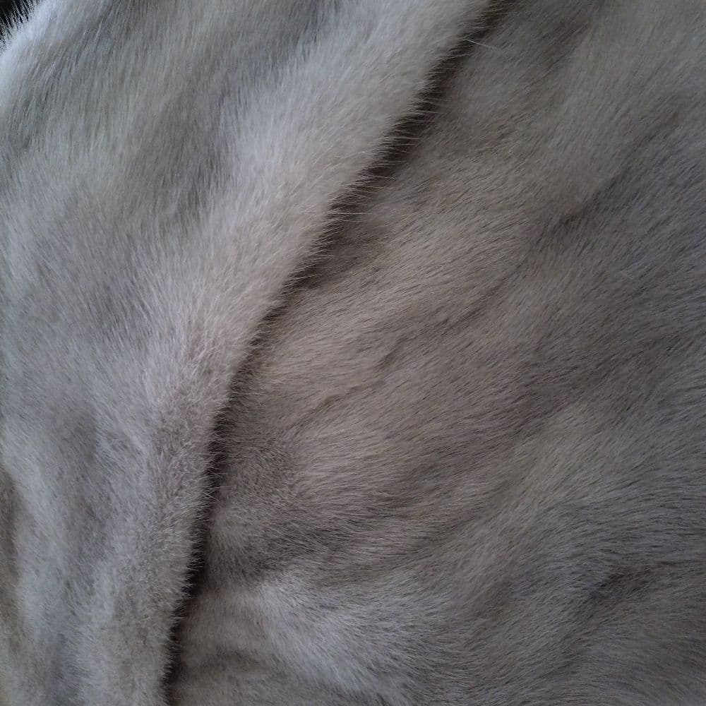 SAGA FOX サファイヤミンク　ケープ　ショール しっぽのフリンジ付き