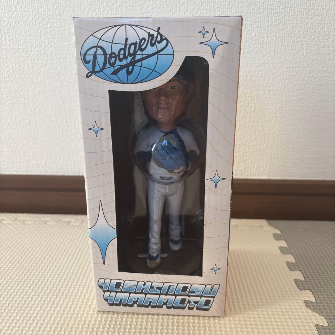 山本由伸 ボブルヘッド フィギュア　おまけ付き