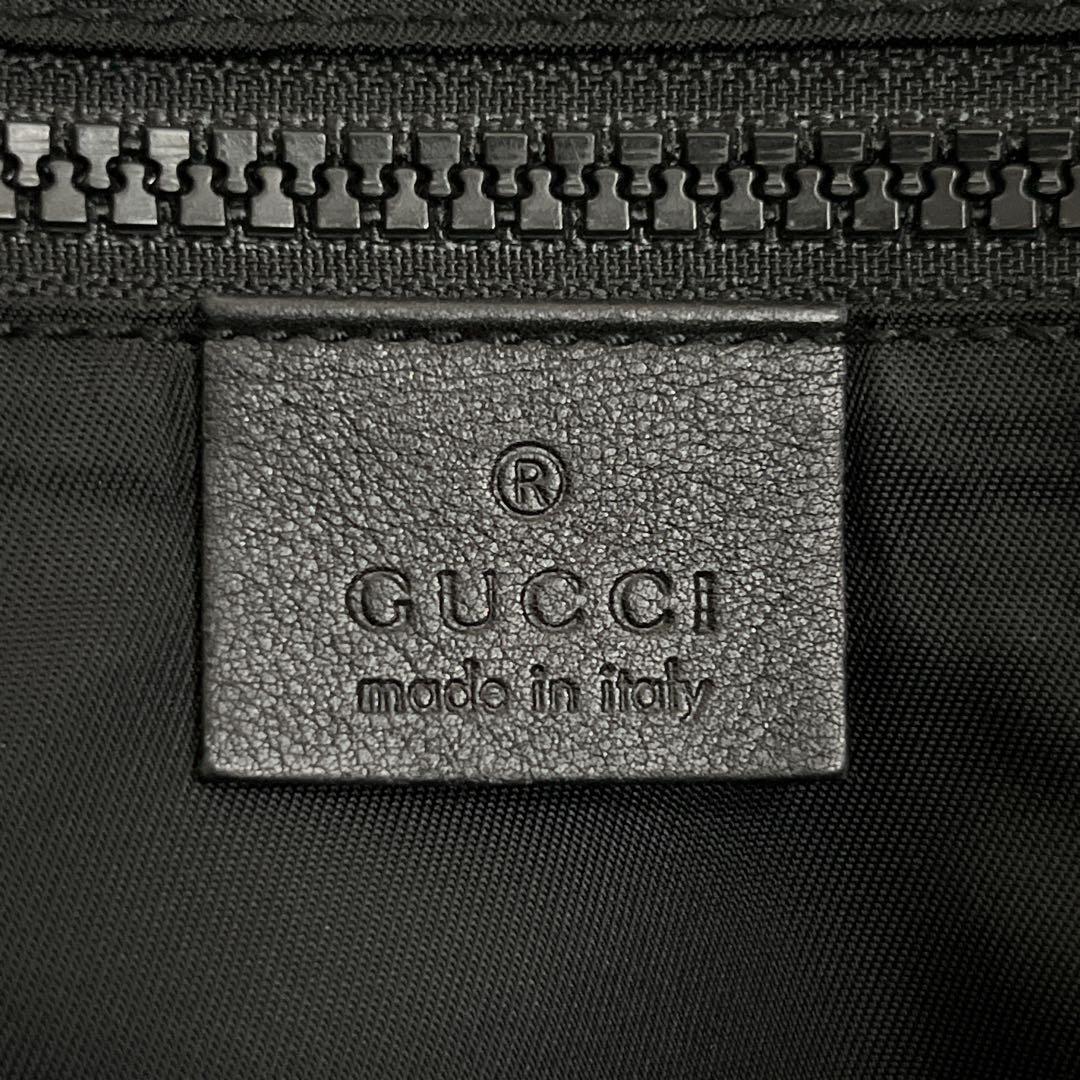 グッチ　ショルダーバッグ　インターロッキング　シェリーライン　デカロゴ　ナイロン