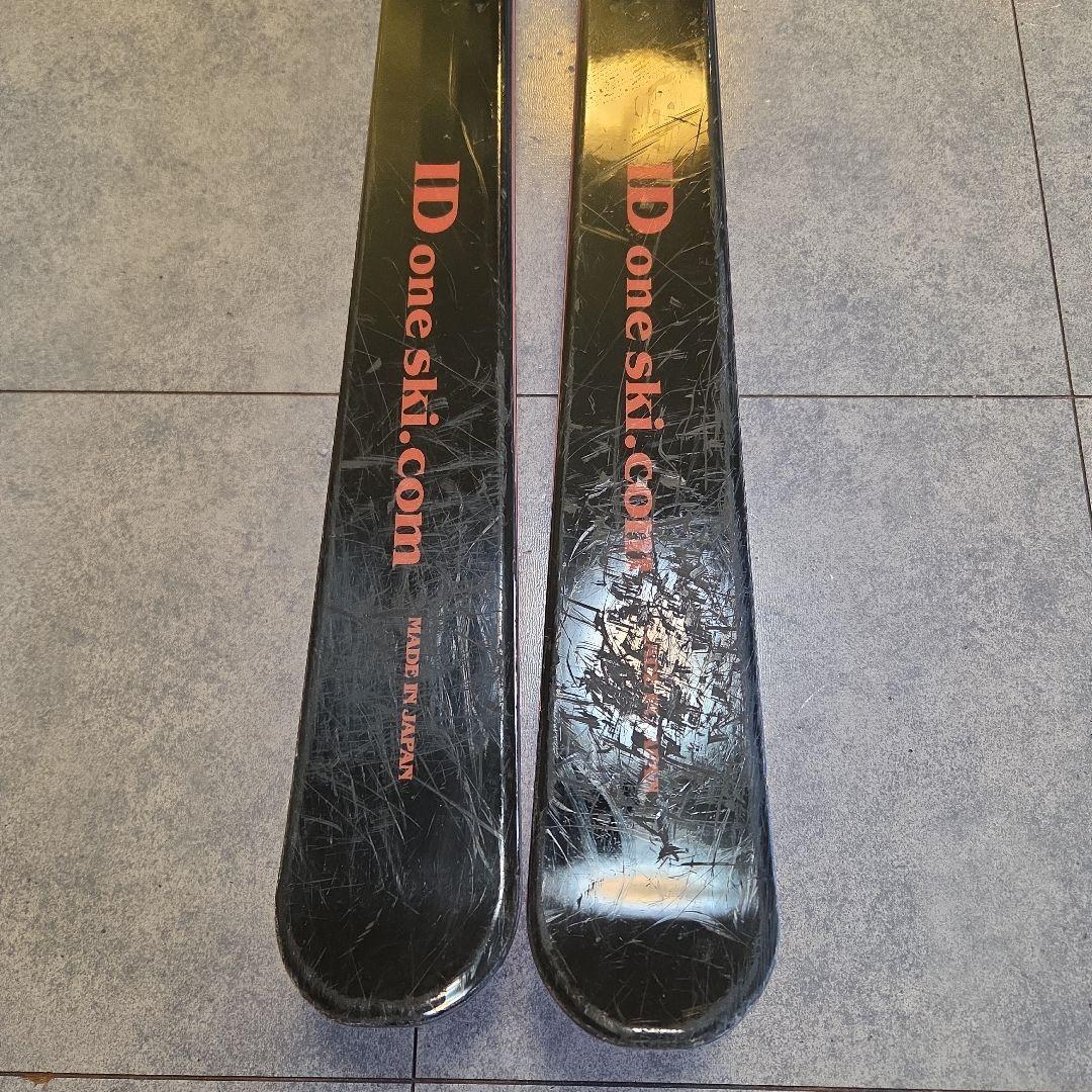 ID one スキー板（MR172-A）