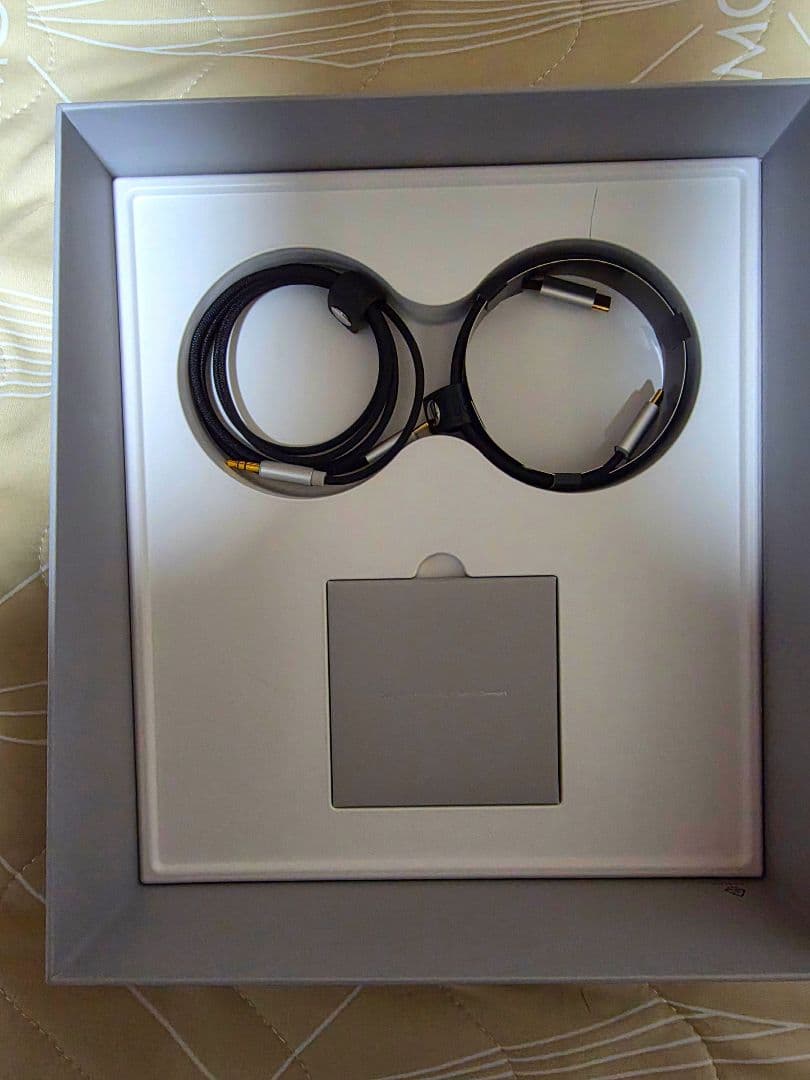 ヘッドホン Bang & Olufsen Beoplay H100