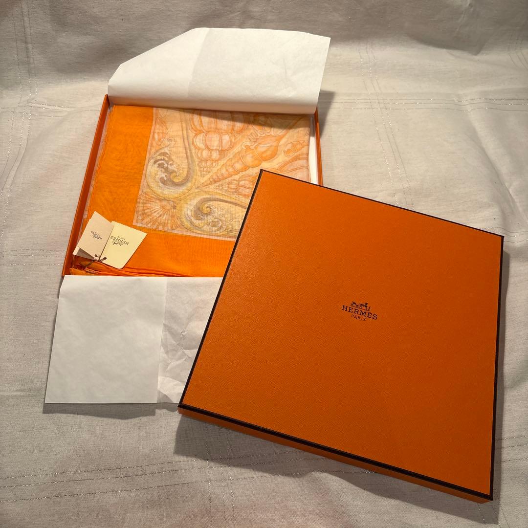 【新品・未使用・本日値下げ】HERMES エルメス　シルクスカーフ