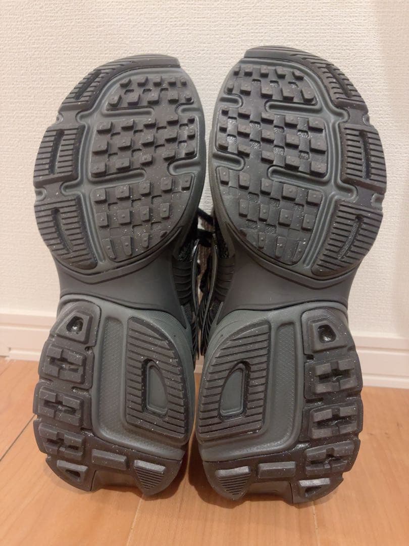 美品⭐︎NIKE V2K RUN ブラック シルバー