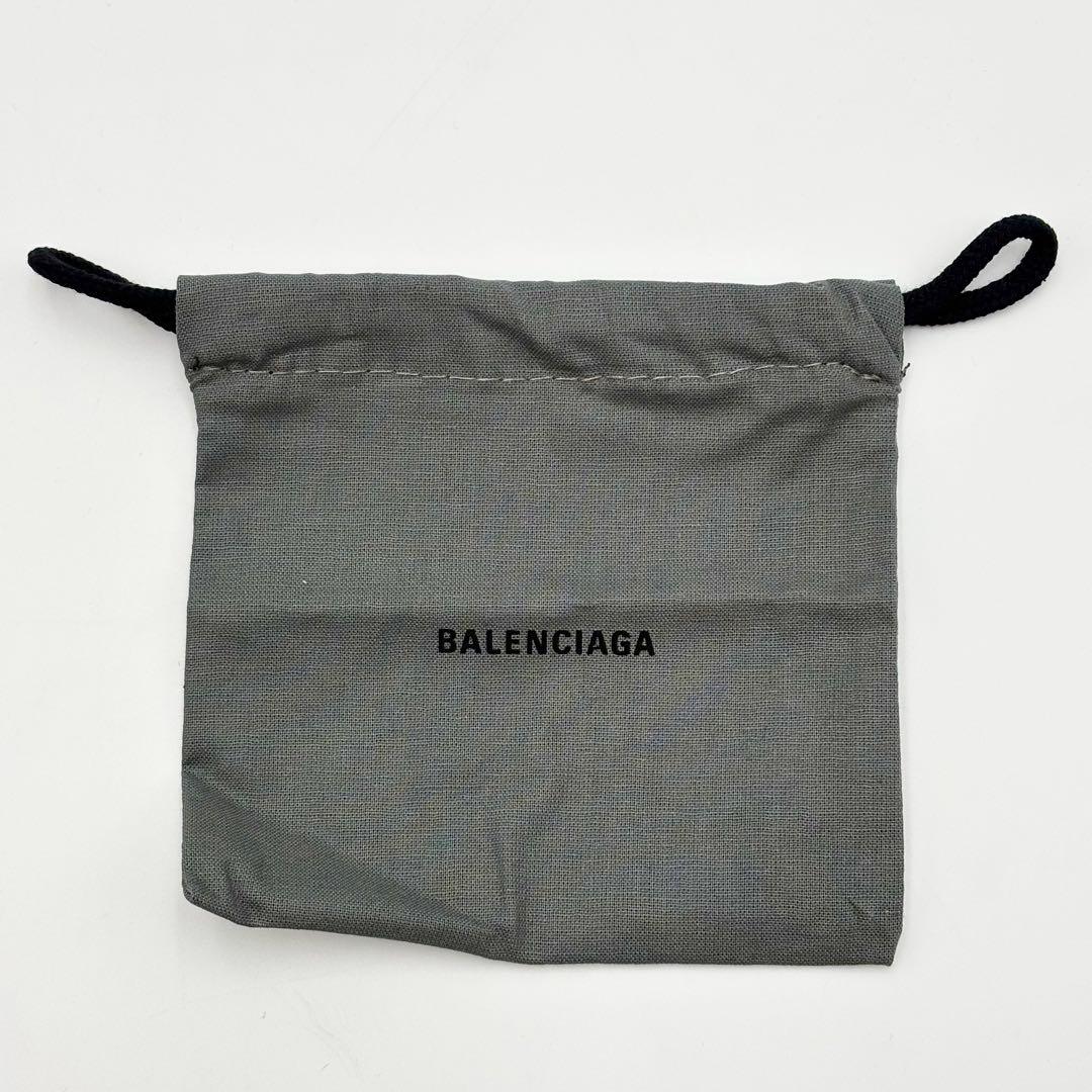 新品未使用 バレンシアガ 二つ折り財布 エンボス モノグラム レザー グレー