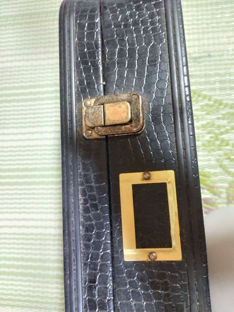 沖縄三線 本蛇皮 和楽器 ハードケース付き　おまけ本2冊