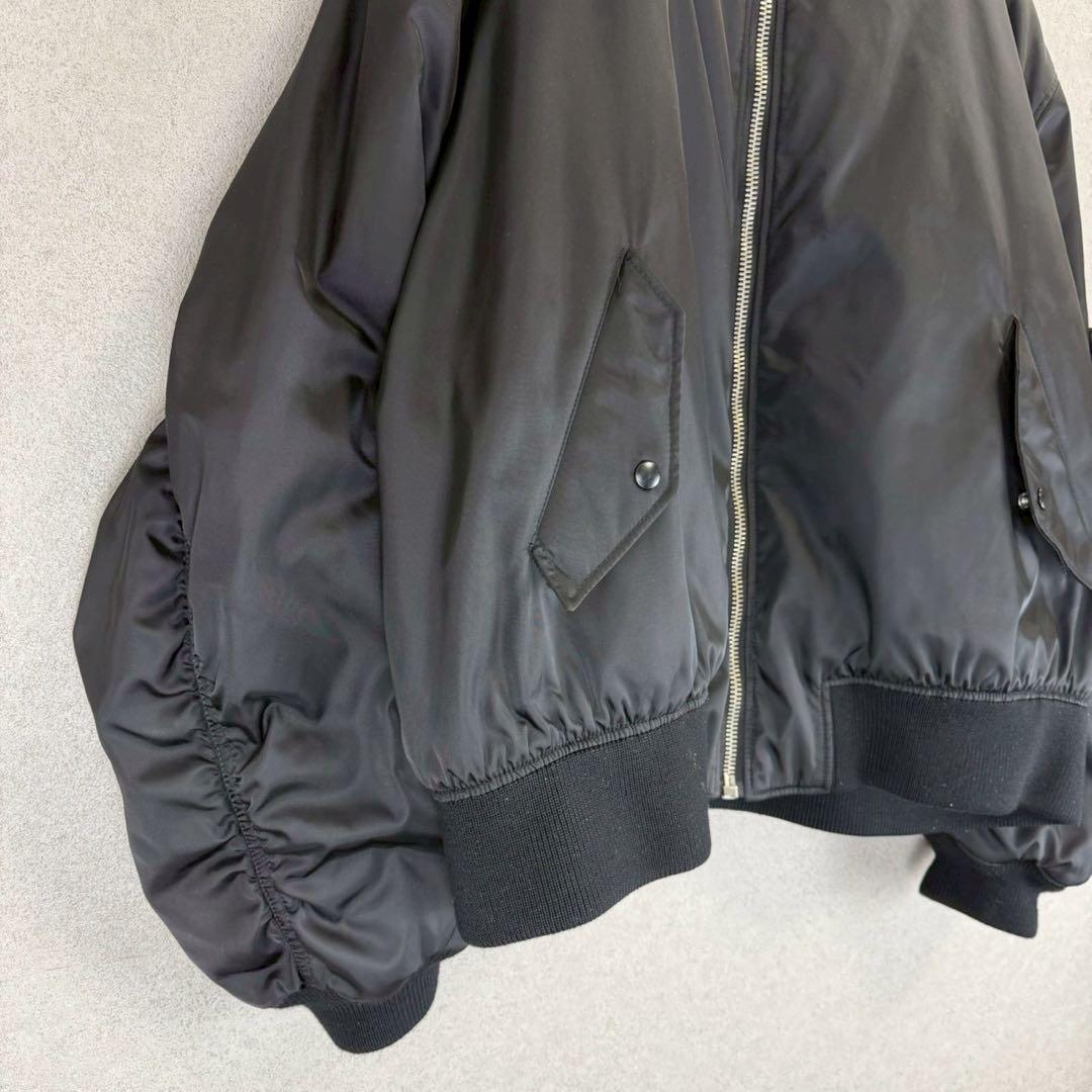 美品 PRADA 2023 Re-Nylon ボンバージャケット MA-1