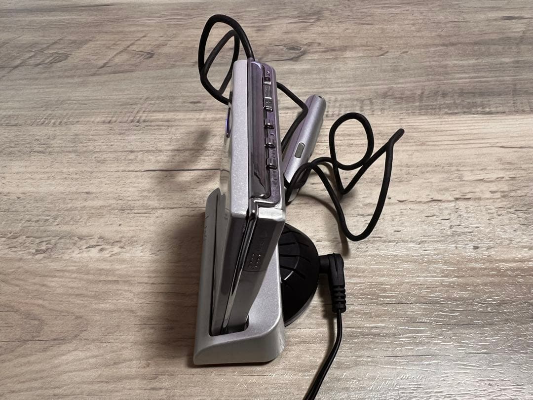 SHARP ポータブルMDプレーヤー Auvi 充電スタンド付き