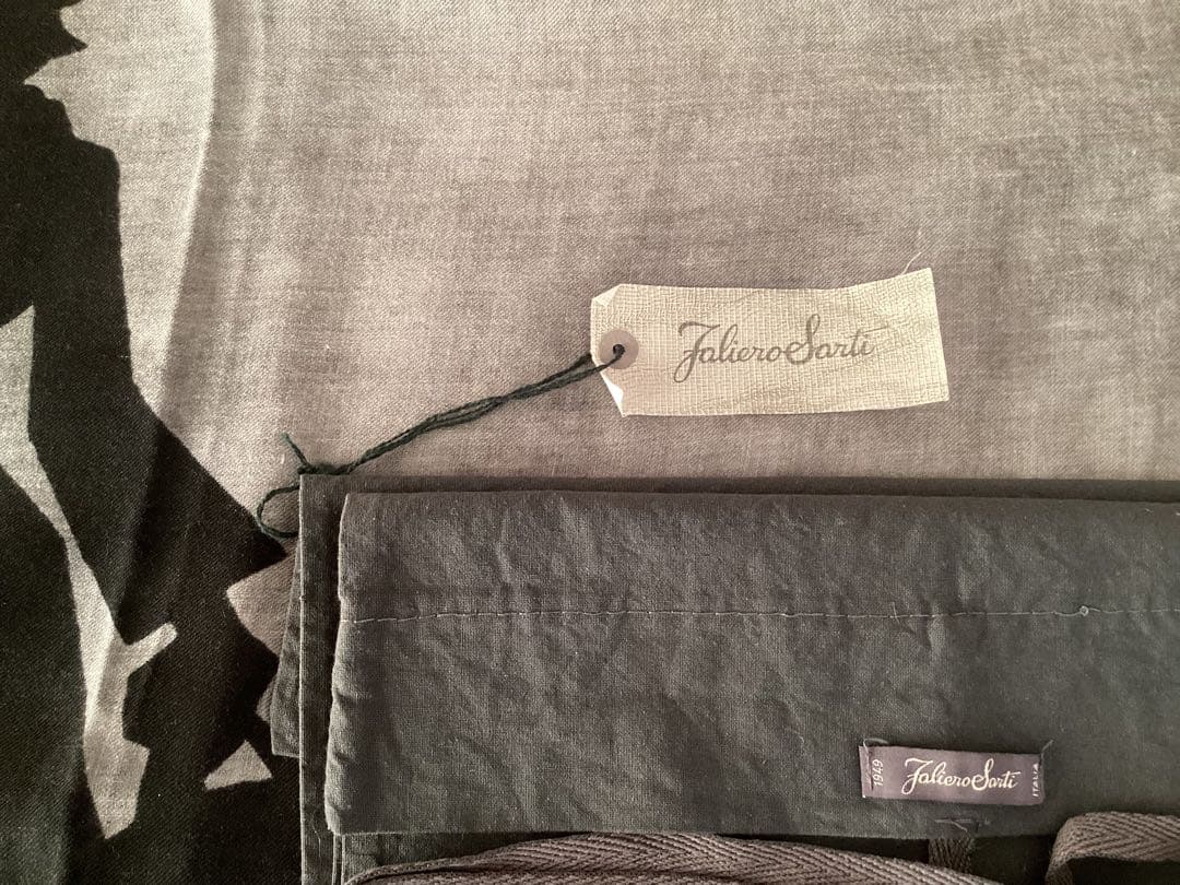 ファリエロ サルティ　大判ストール　モダールカシミヤ ディズニーメリーポピンズ