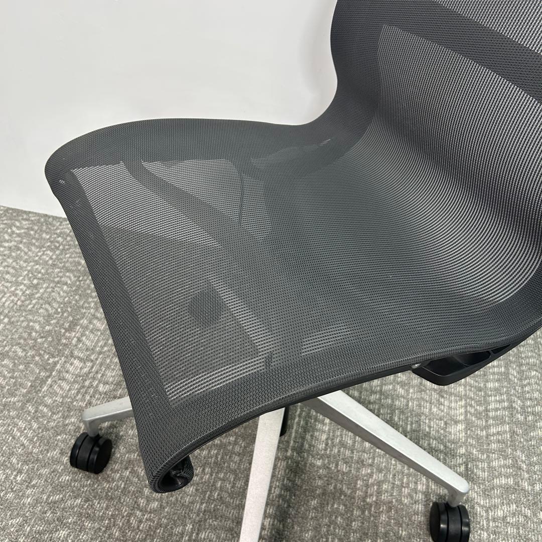 ぱぱさん　Herman millerハーマンミラーSetu（セトゥ）チェア