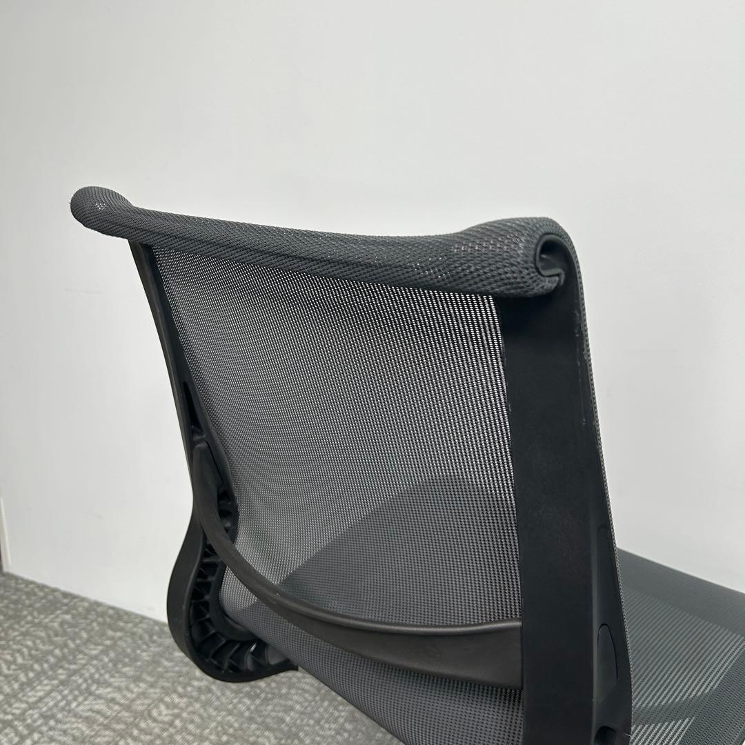 ぱぱさん　Herman millerハーマンミラーSetu（セトゥ）チェア