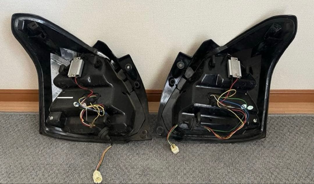 【Revier】 スイフトスポーツ(ZC33S)用テールランプ