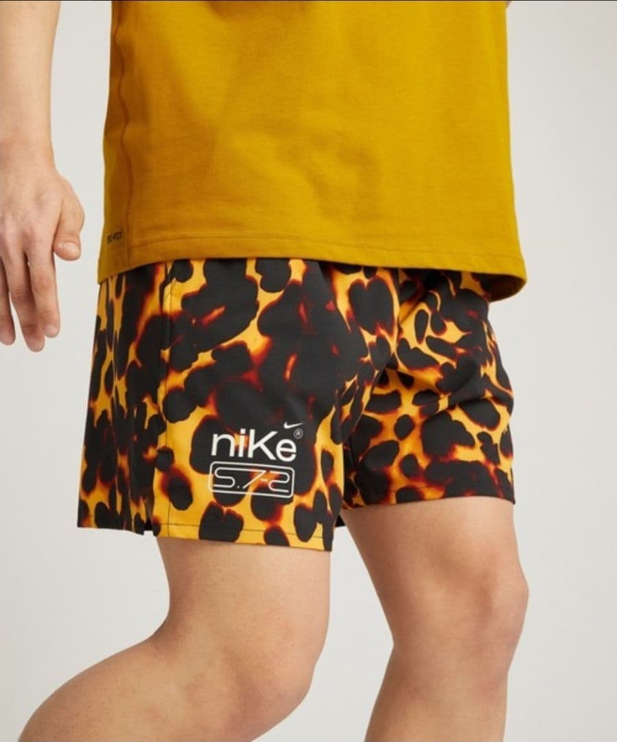 [美品中古]NIKE UNLIMITED SHORT PANTS LEOPARD