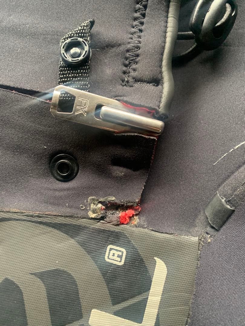 Animal￼ウェットスーツ　サイズM 2mm