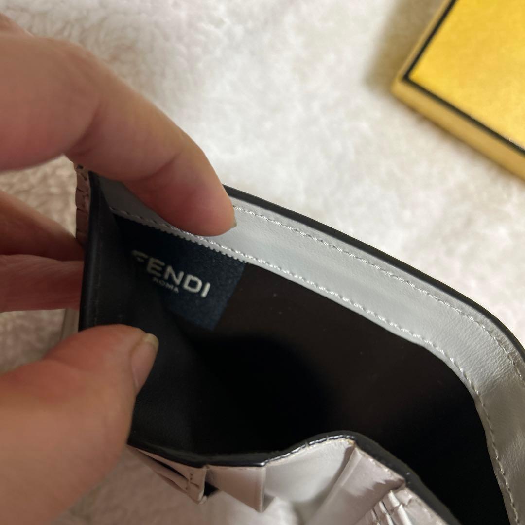 FENDI 二つ折り財布 グレー