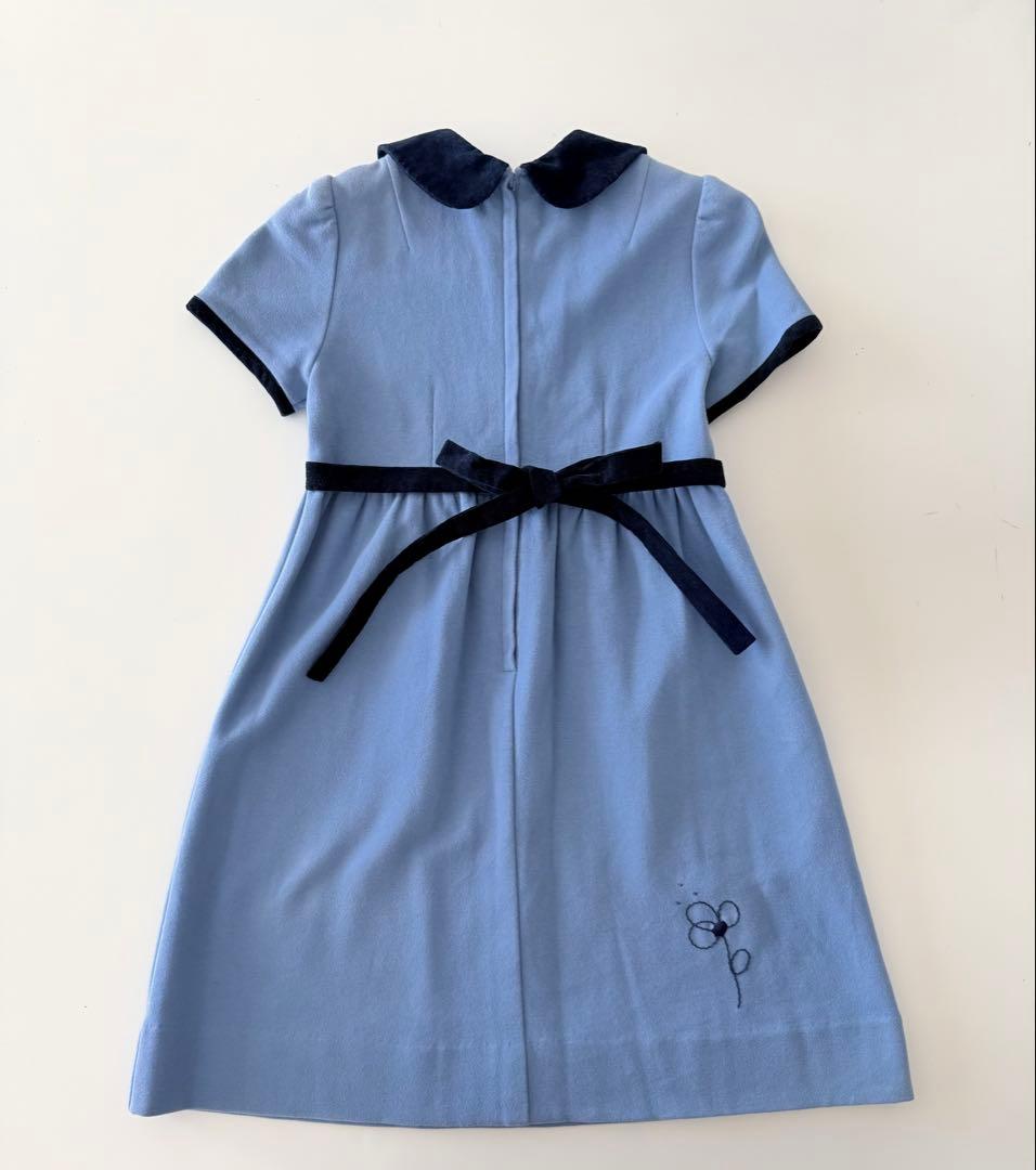 【２度着用】ファミリア丸襟ワンピース 半袖水色刺繍 柔らかなフェルト地綿100%