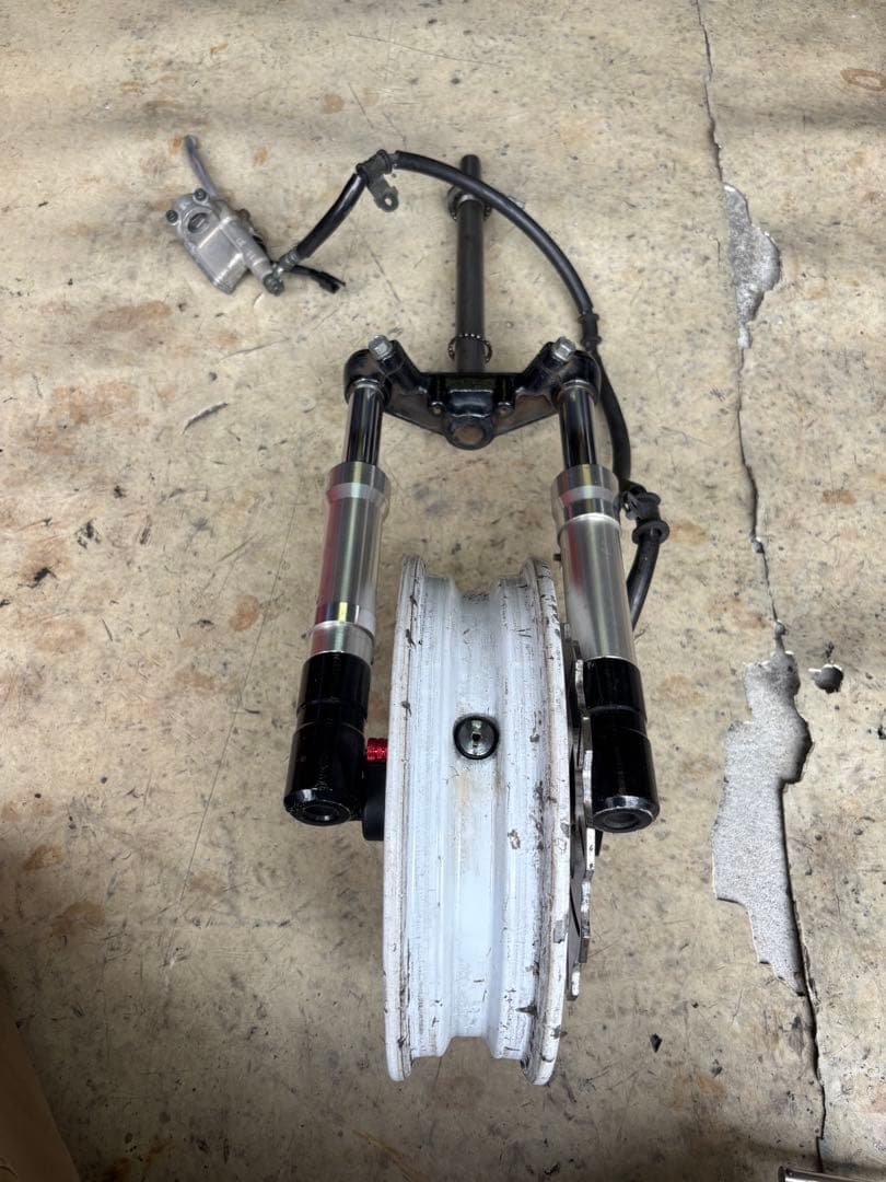 takaRPM 4podキャリパー フロントフォークセット