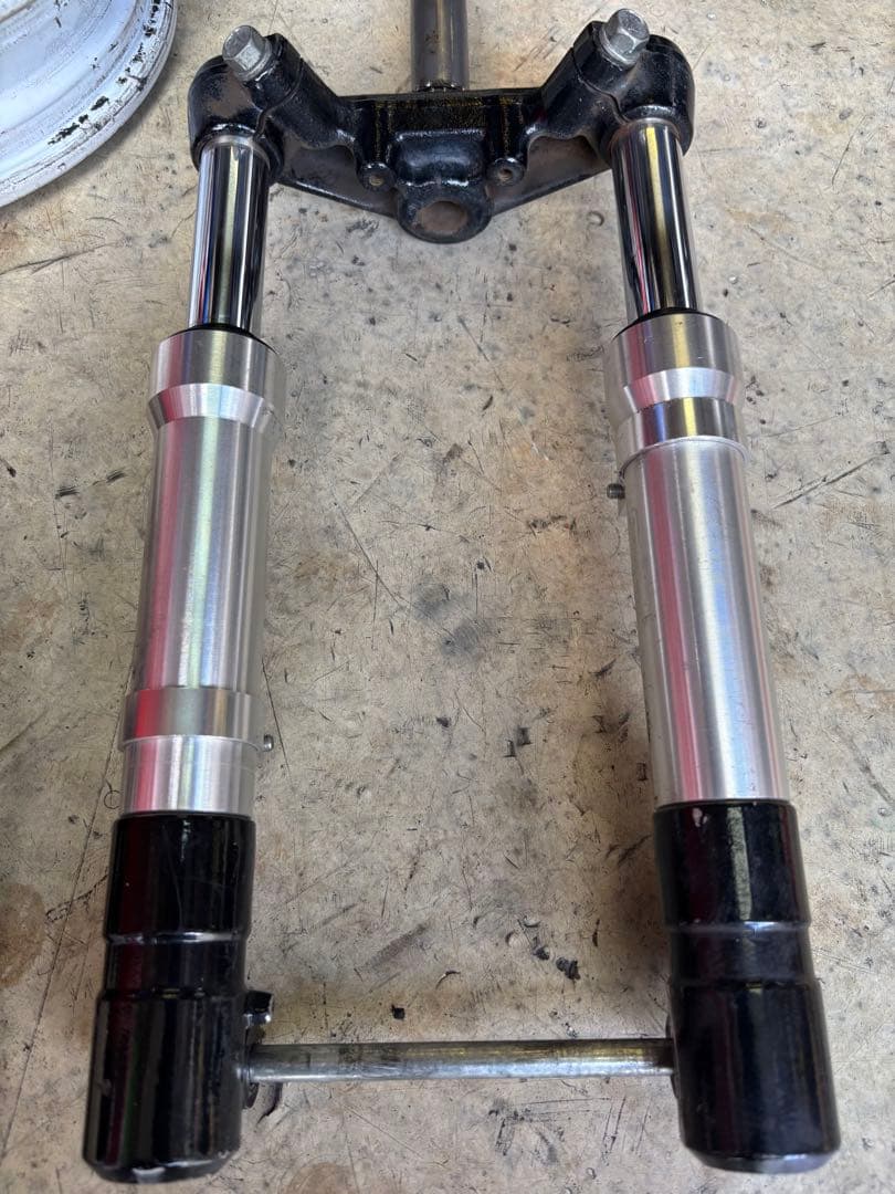 takaRPM 4podキャリパー フロントフォークセット