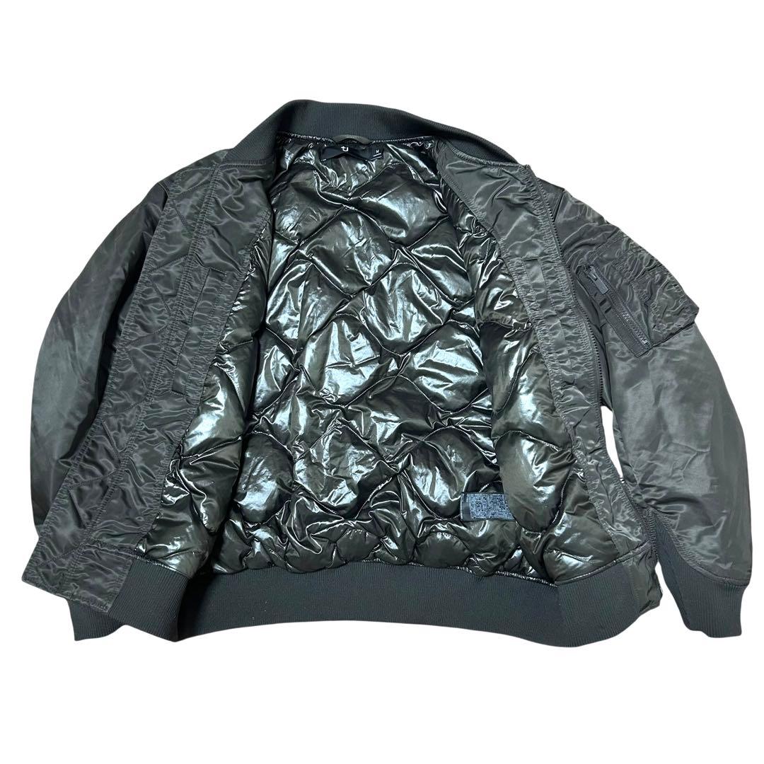 専用。UNIQLO +J ハイブリッドダウン オーバーサイズMA-1