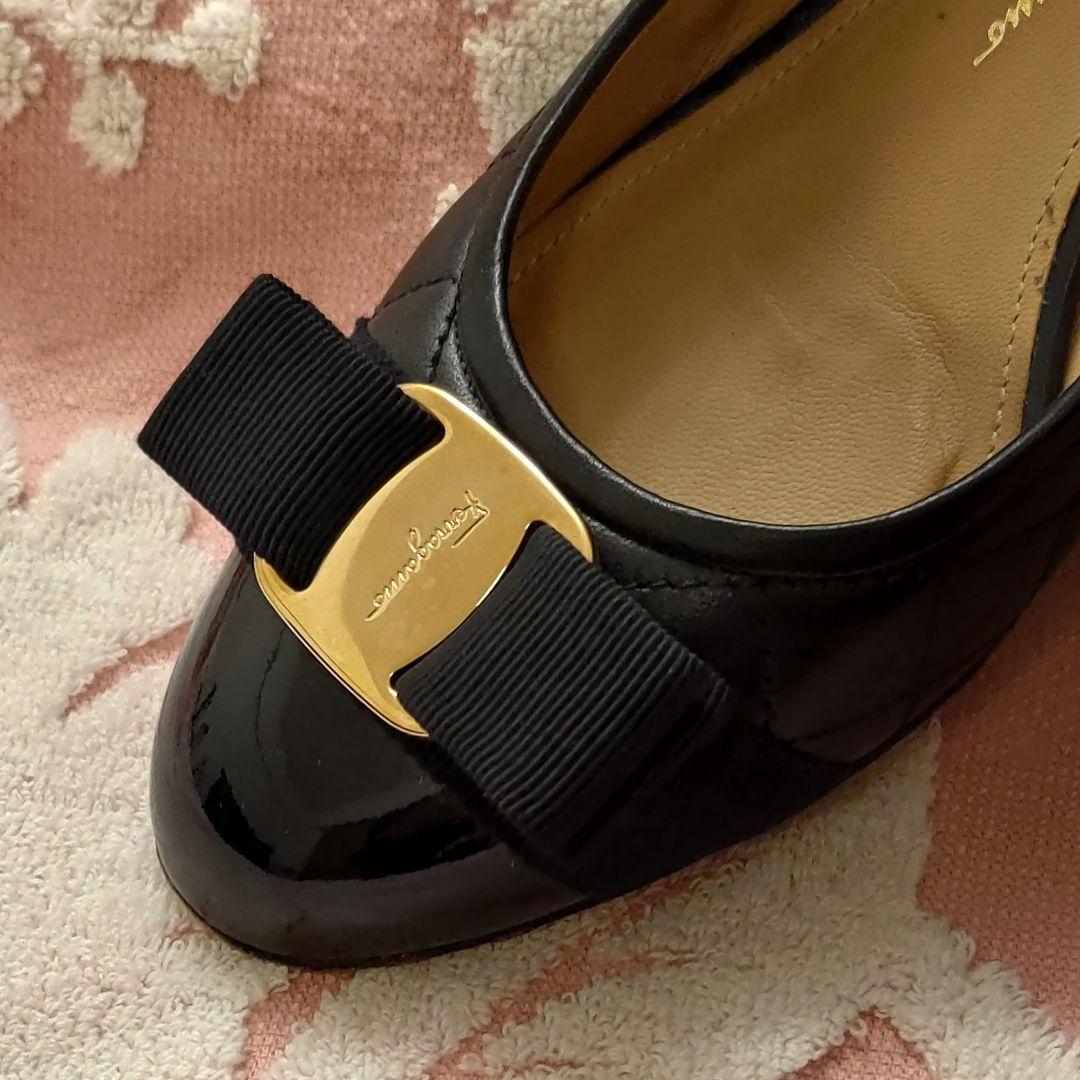 Salvatore Ferragamo♡フェラガモ♡イタリア製♡黒エナメル♡６