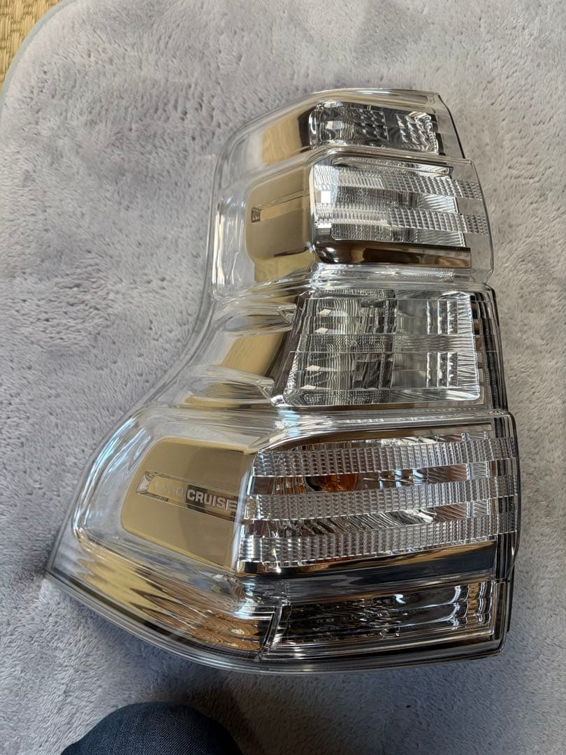 プラド中期150系。純正クリアテール