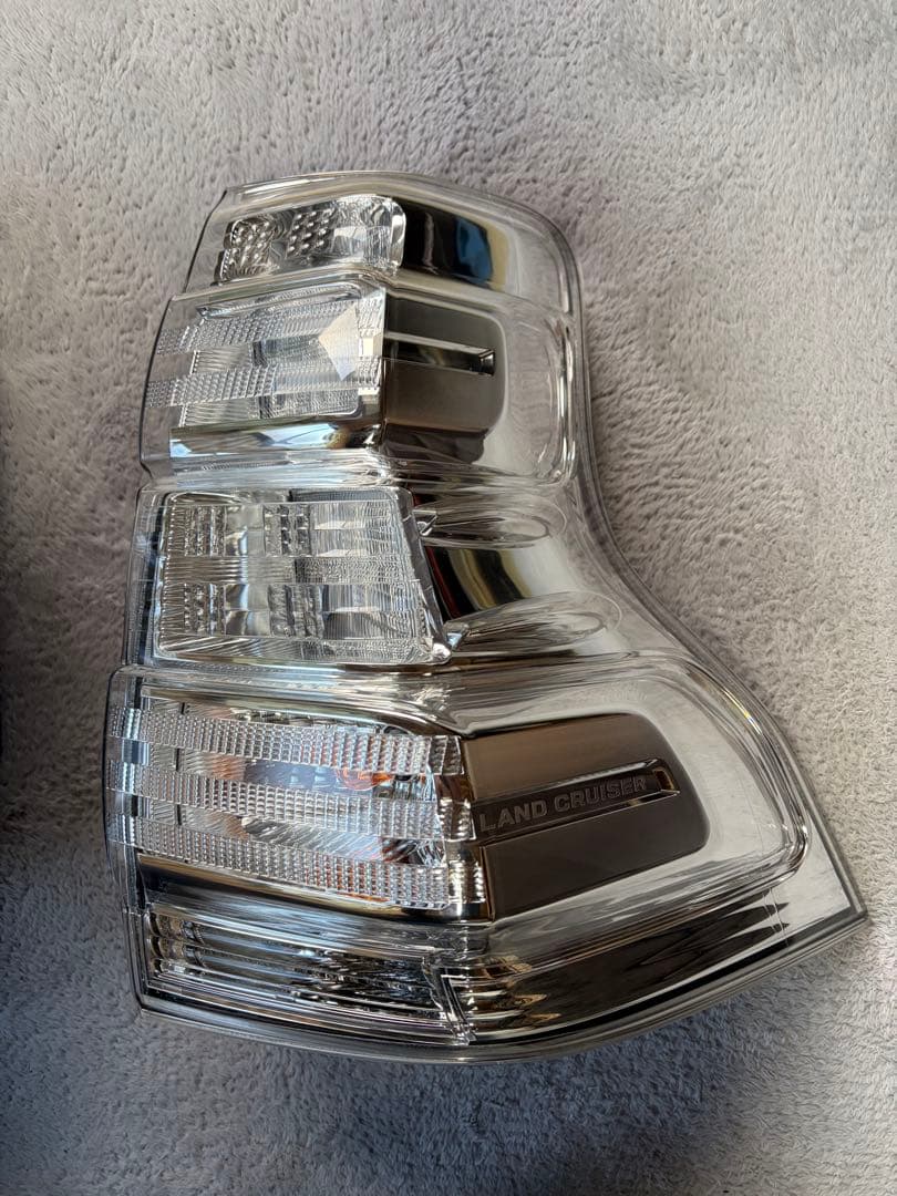 プラド中期150系。純正クリアテール