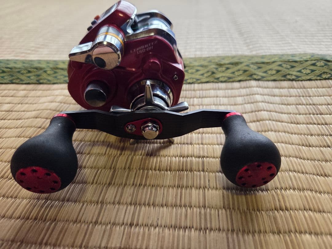 電動リール レッド