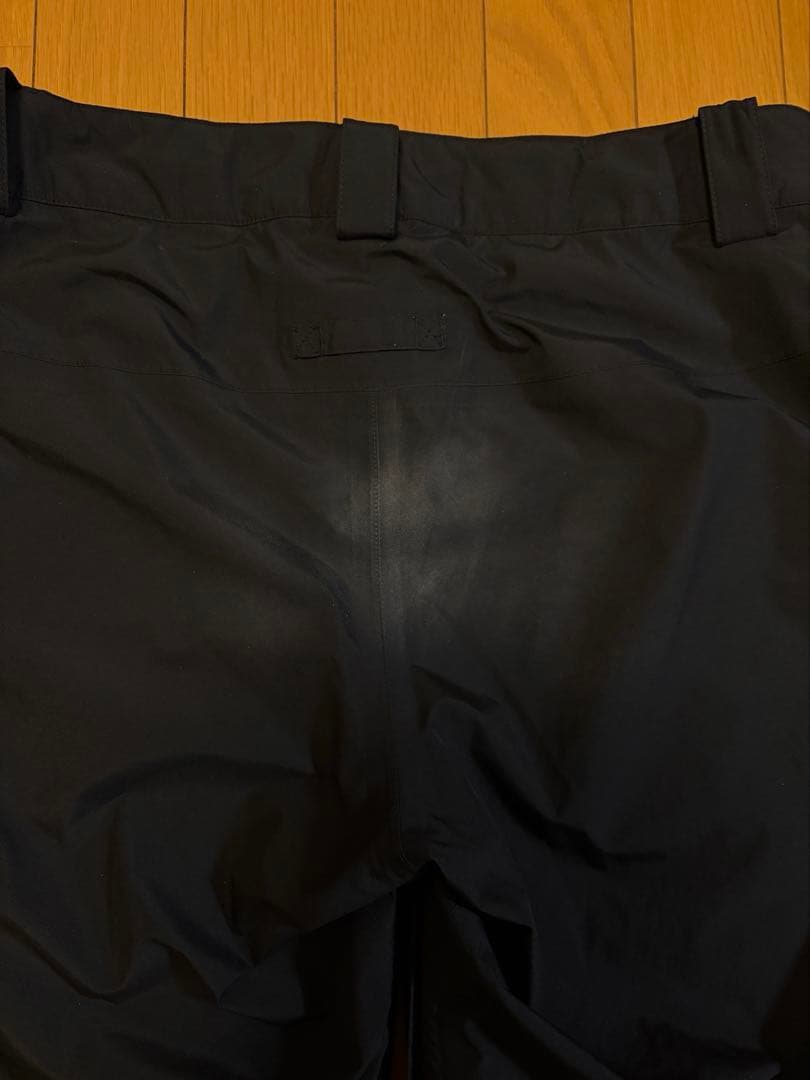 686 シックスエイトシックス GORE-TEX スノーボードパンツ