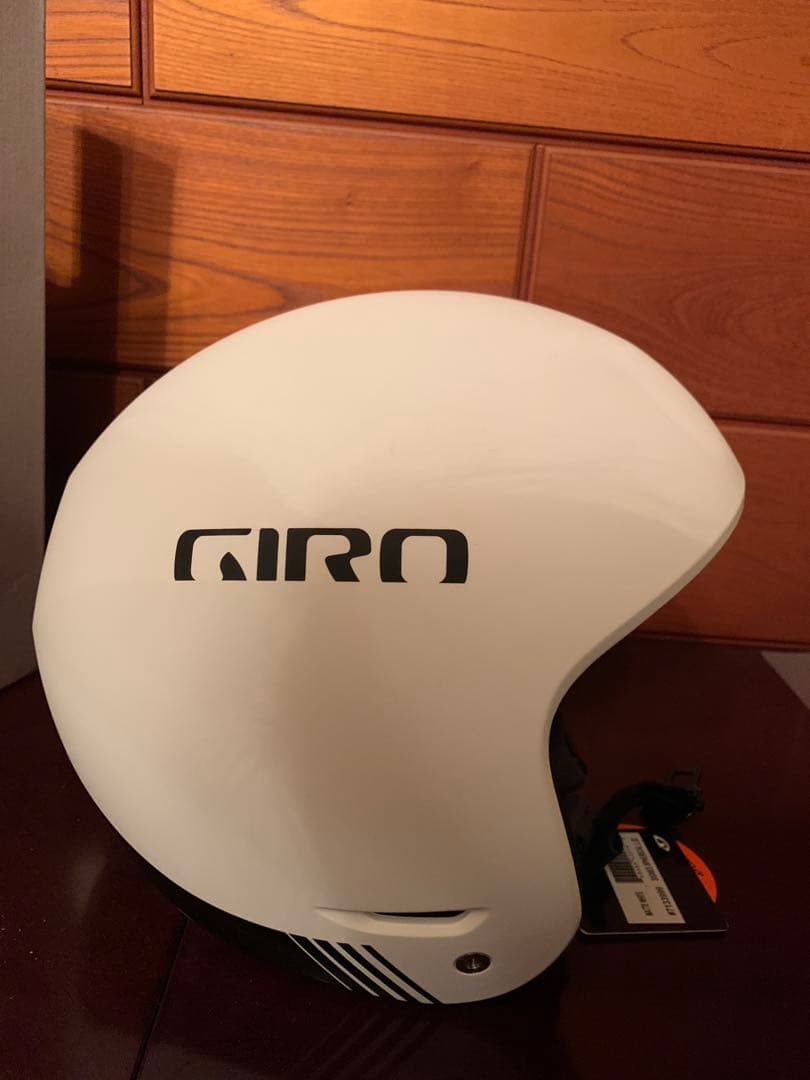 チンガード付き　GIRO ホワイト スキーヘルメットMIPS FIS対応