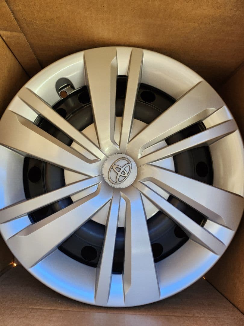 スタッドレスタイヤ用おすすめです。 トヨタ　ルミー１４インチ　ホイル４本