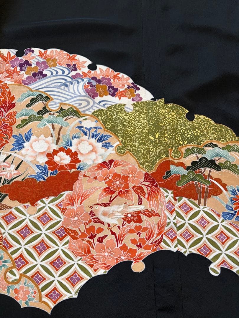 着物リメイク　黒留袖　ロングワンピース　　花鞠