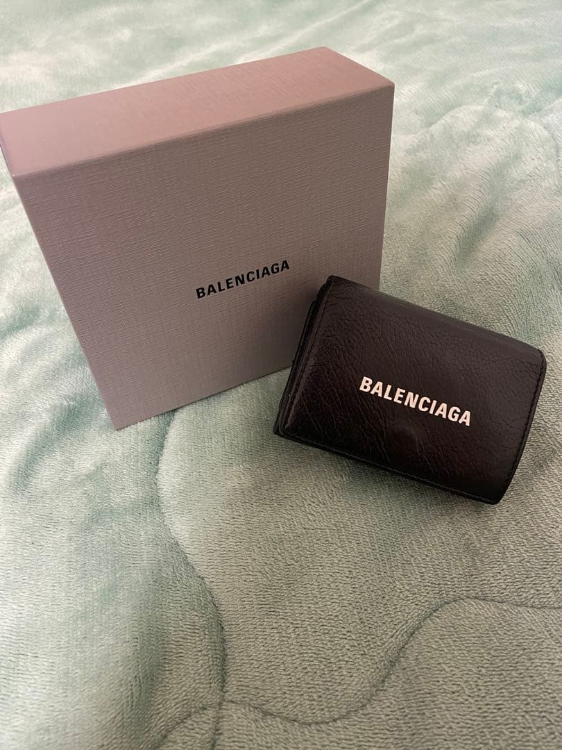 BALENCIAGA バレンシアガ ブラック 三つ折り財布 箱付き