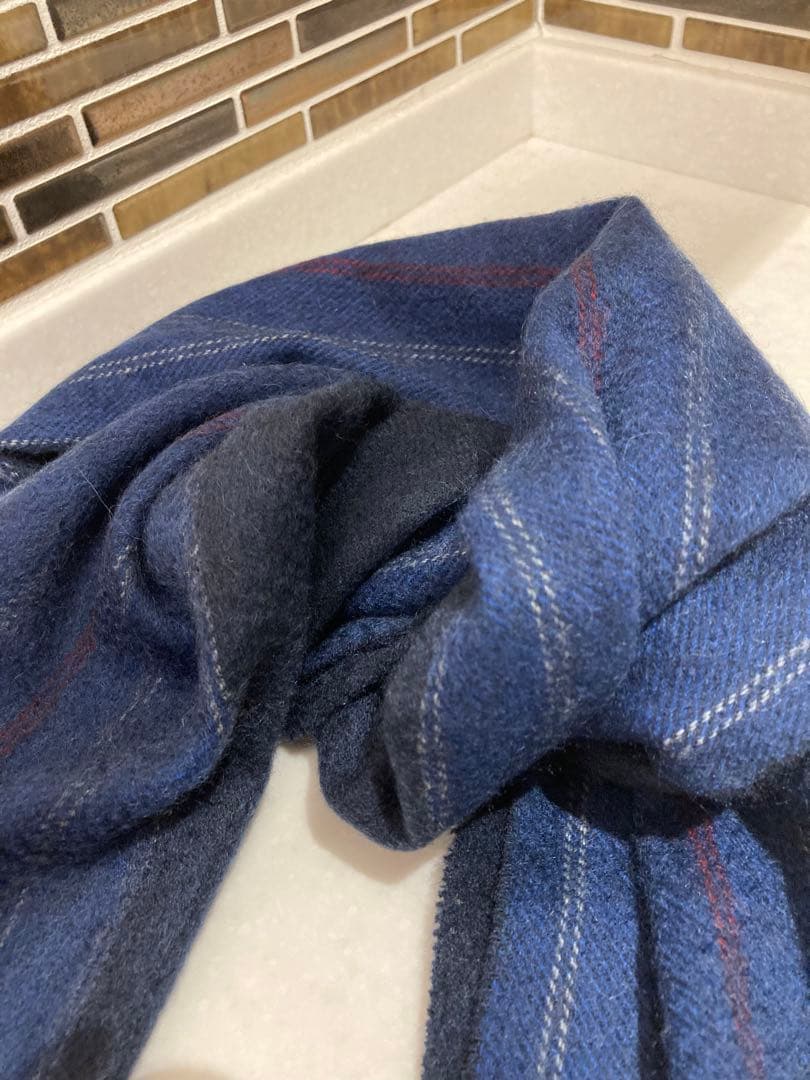 新品未使用、タグ付き カシミヤ100％ Dixsept 大丸松坂屋 マフラー