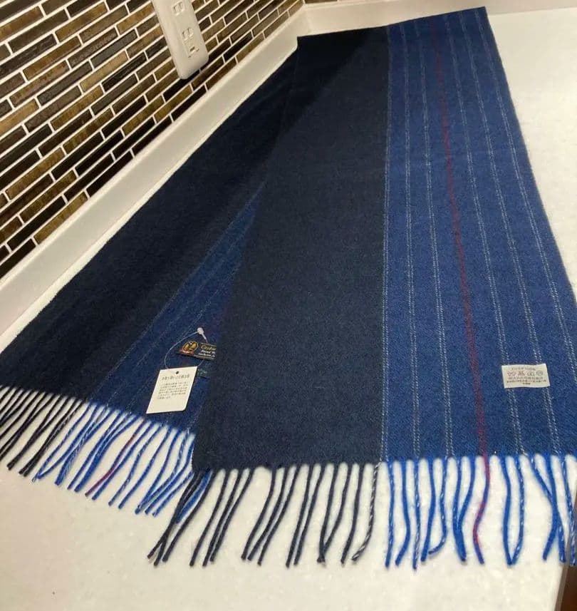 新品未使用、タグ付き カシミヤ100％ Dixsept 大丸松坂屋 マフラー