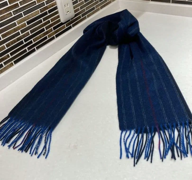 新品未使用、タグ付き カシミヤ100％ Dixsept 大丸松坂屋 マフラー