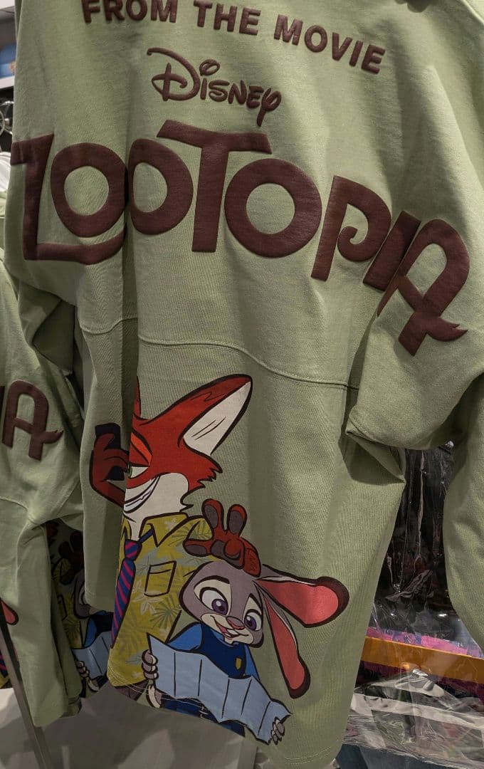 ★DISNEY STORE　 新品タグ付　グリーン　 ギフト　プレゼント