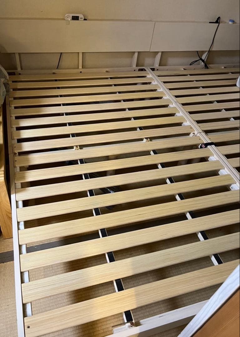 ベッドフレーム　セミダブル　美品