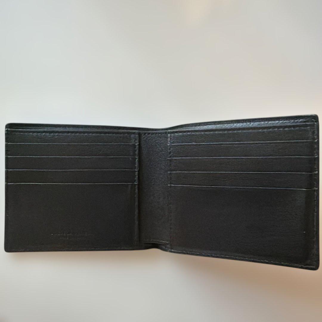 Bottega Veneta 二つ折り財布 黒と青