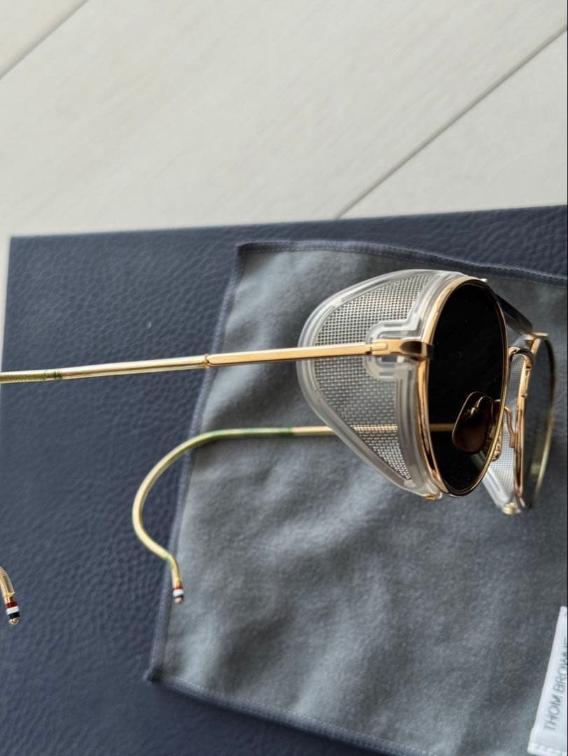 THOM BROWNE チタンサイドシールドゴールドサングラス