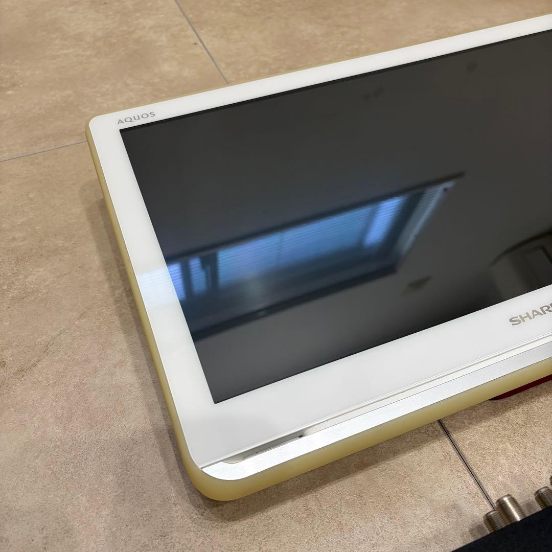 シャープ 16V型 ポータブル液晶テレビ 2T-C16AP 2020年製