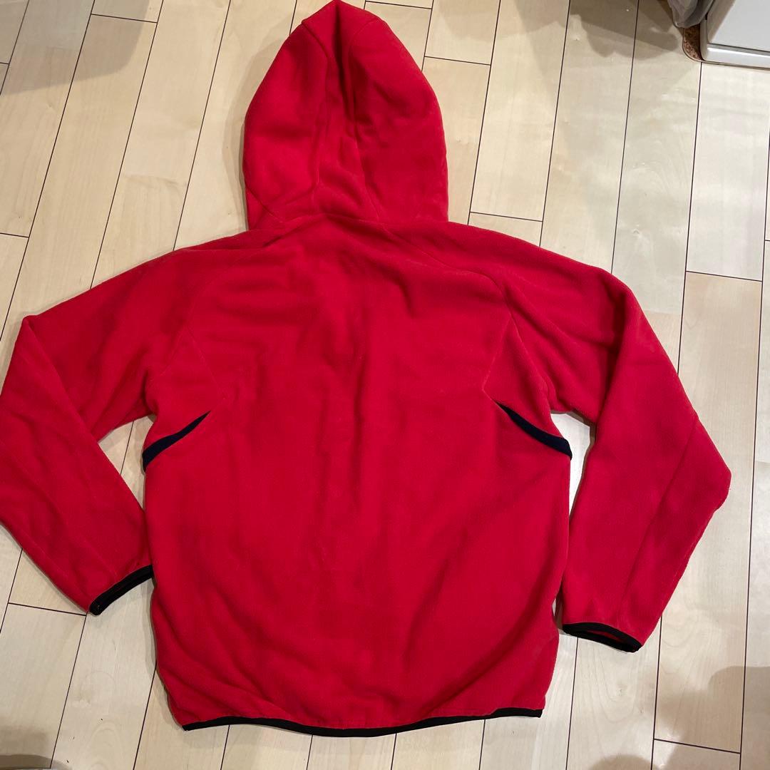 カープ　フリース　パーカー　サイズＬ