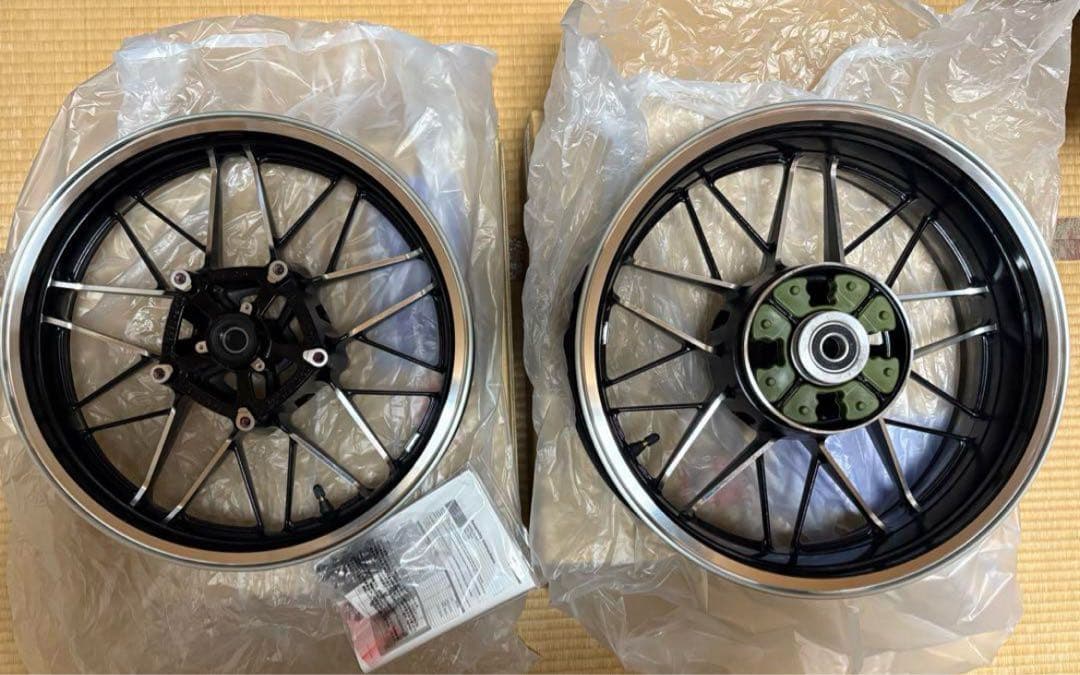 Z900RS Yellow Ball 純正ホイール　前後セット