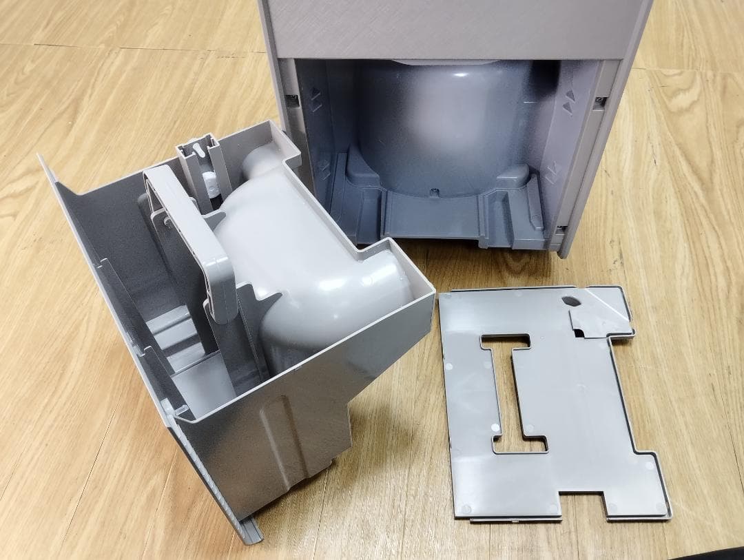 Y★★242 ヤマゼン 除湿機 YKDC-H60(BR) 2024年