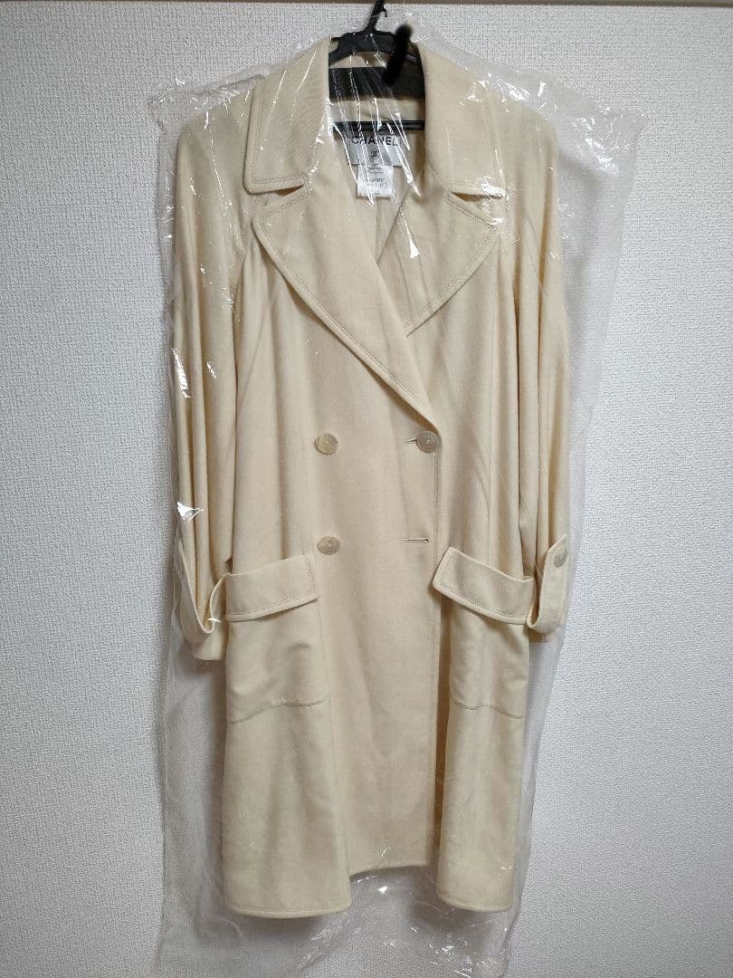 【美品】シャネル　CHANEL　クリーム色　コート